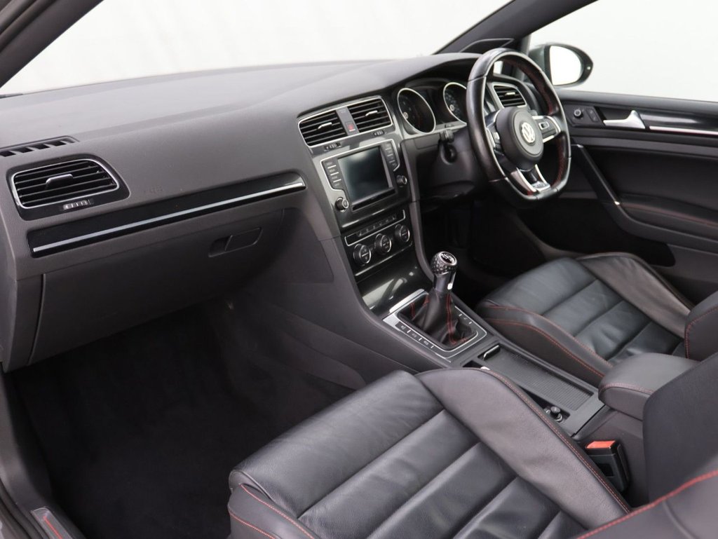 Used Volkswagen Golf 2017 for sale - 78134332: Photo 24