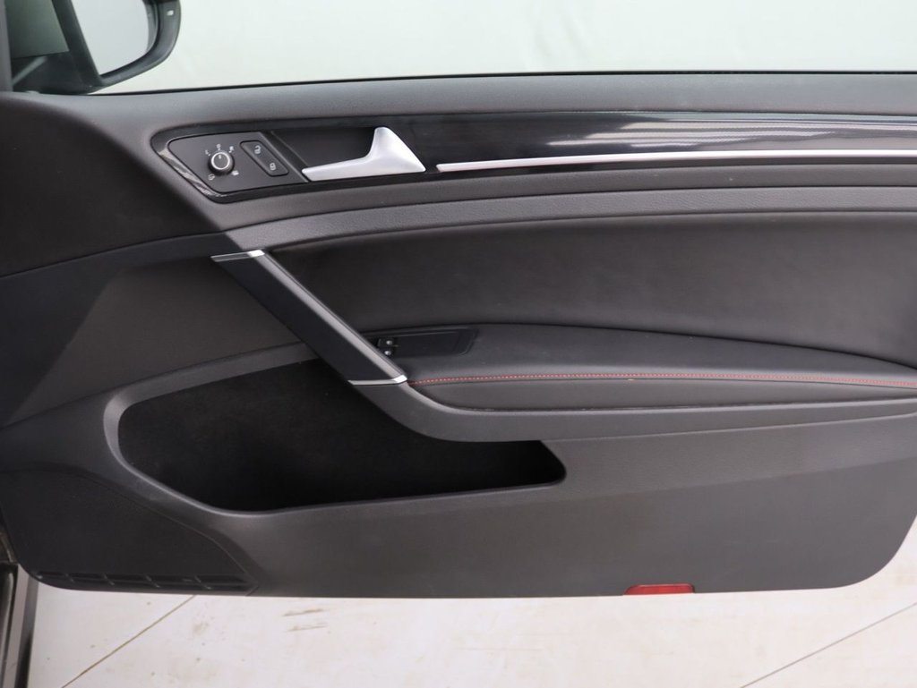 Used Volkswagen Golf 2017 for sale - 78134332: Photo 26