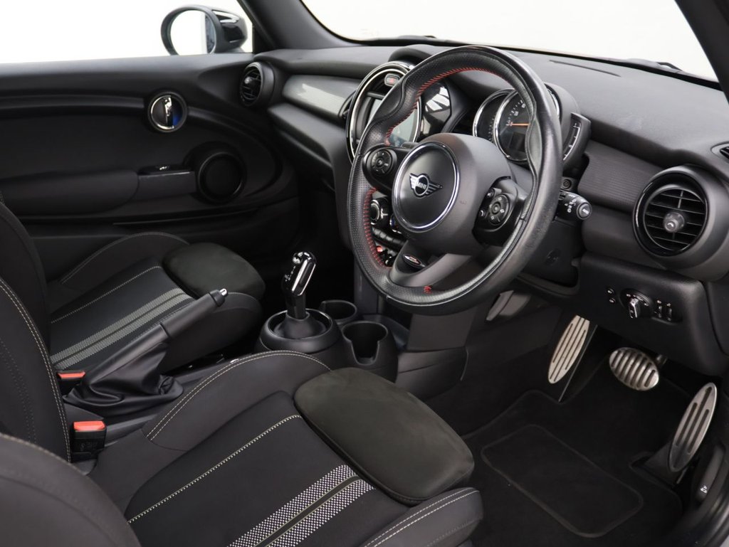 Used MINI Hatch 2019 for sale - 75998056: Photo 10