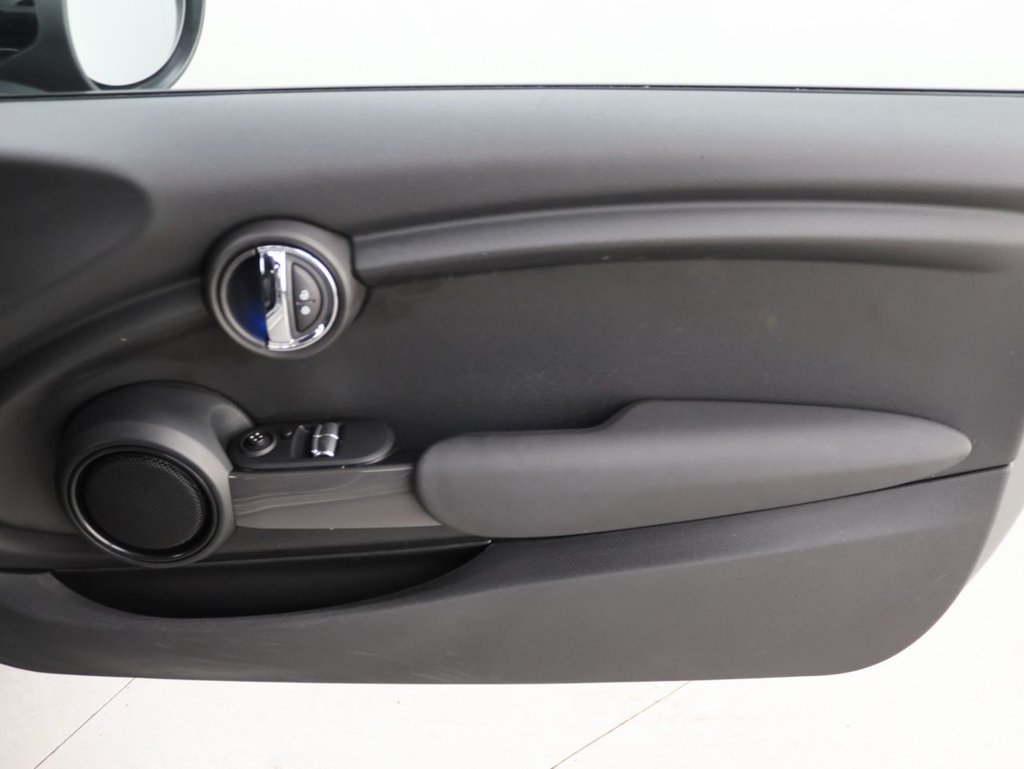 Used MINI Hatch 2019 for sale - 75998056: Photo 25