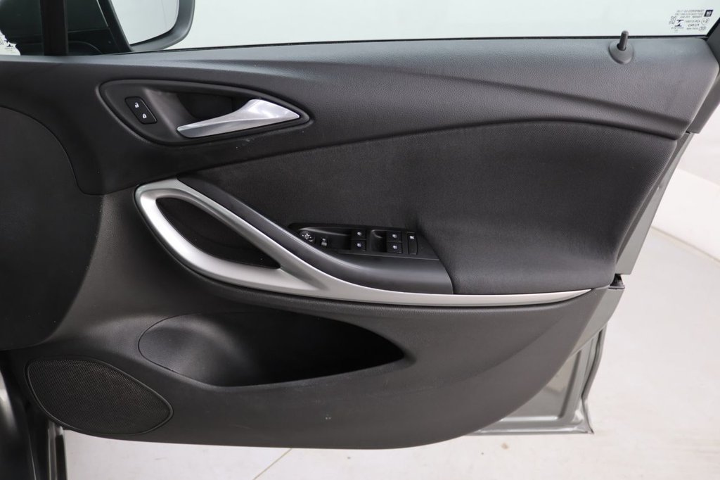 Used Vauxhall Astra 2020 for sale - 76395789: Photo 25