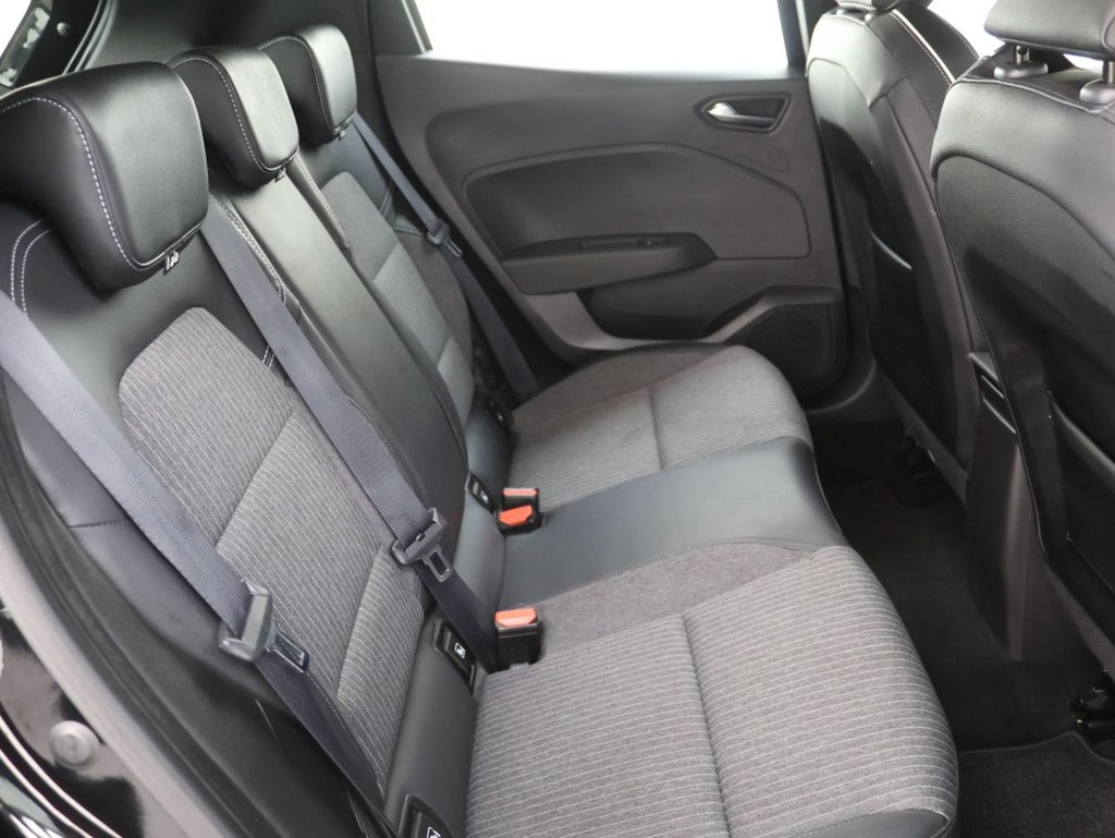 Used Renault Clio 2022 for sale - 76406155: Photo 17