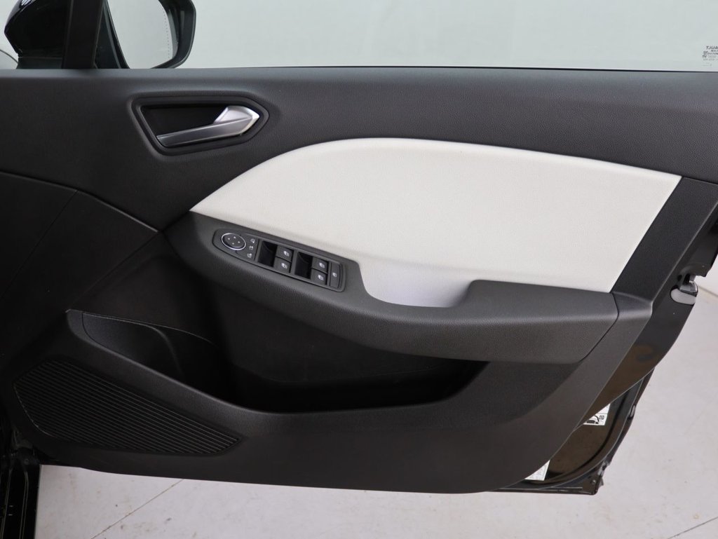 Used Renault Clio 2022 for sale - 76406155: Photo 26