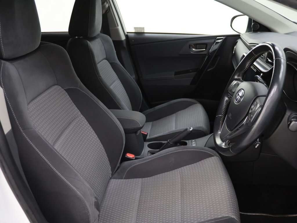 Used Toyota Auris 2018 for sale - 77904718: Photo 12