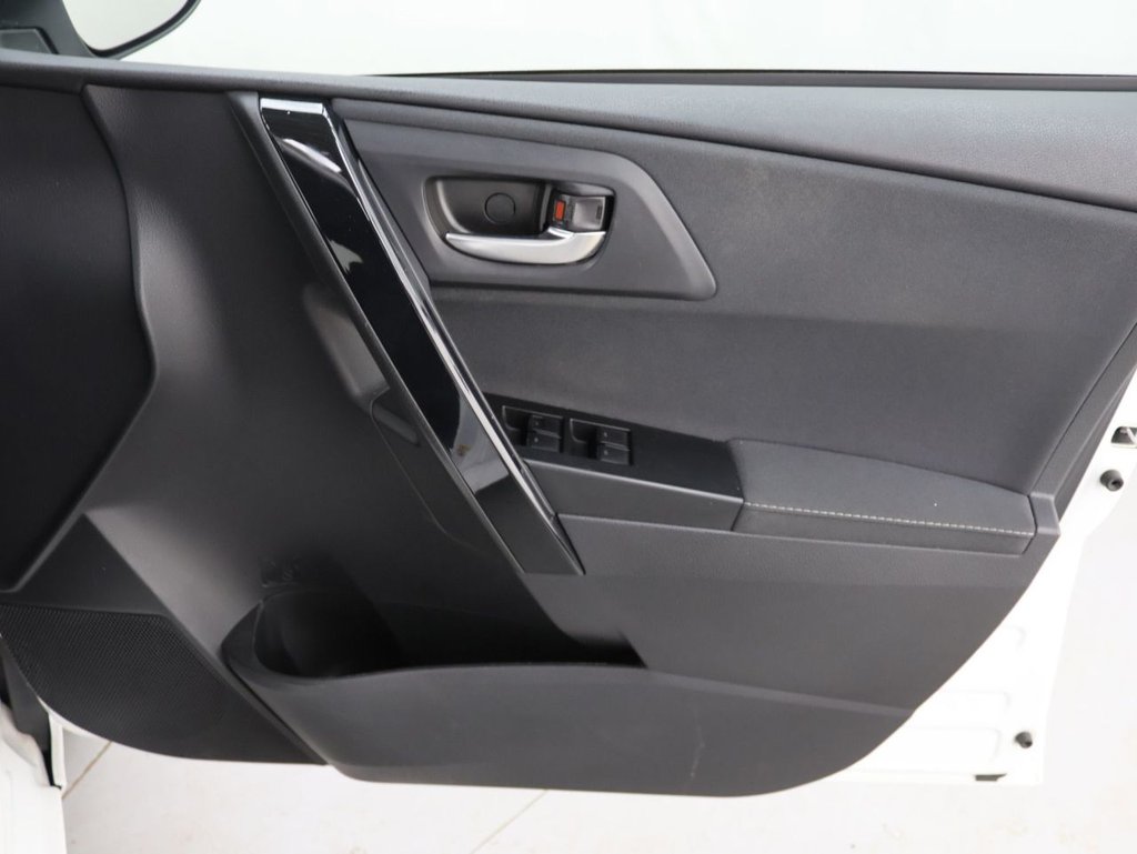 Used Toyota Auris 2018 for sale - 77904718: Photo 27