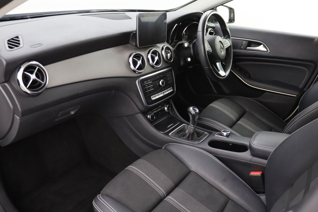 Used Mercedes-Benz GLA 2019 for sale - 77692550: Photo 24