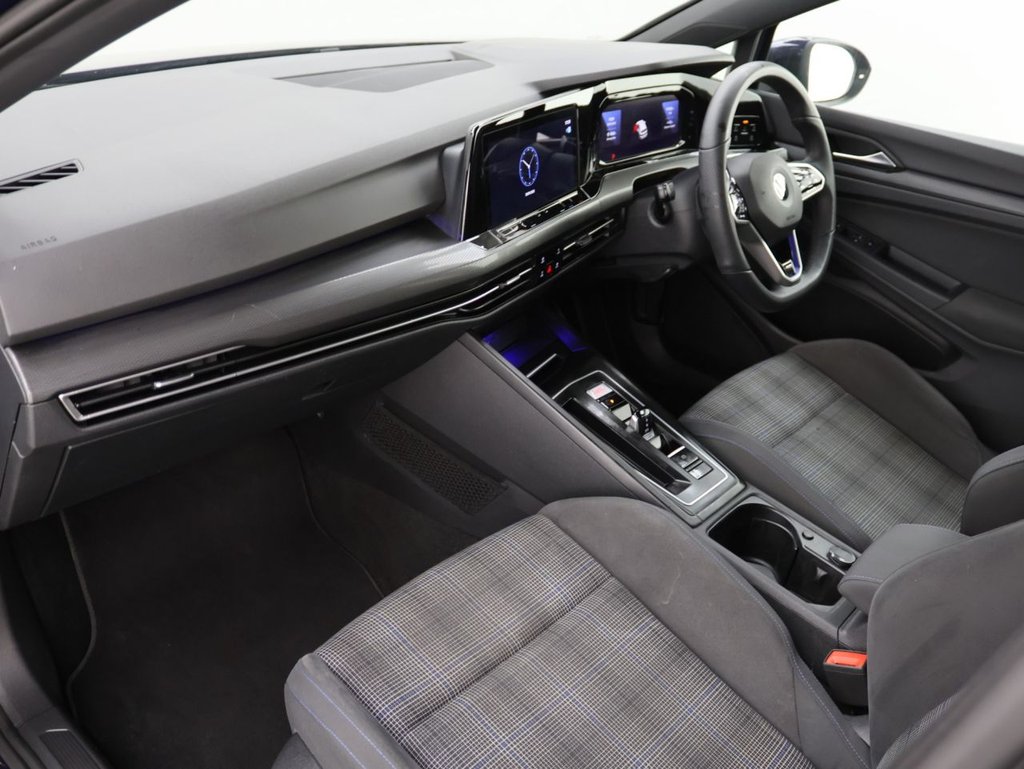Used Volkswagen Golf 2020 for sale - 76132190: Photo 24