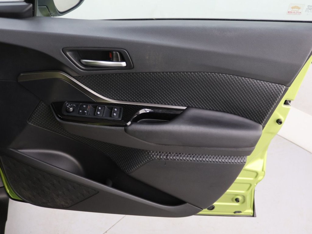 Used Toyota C-HR 2019 for sale - 78056179: Photo 26