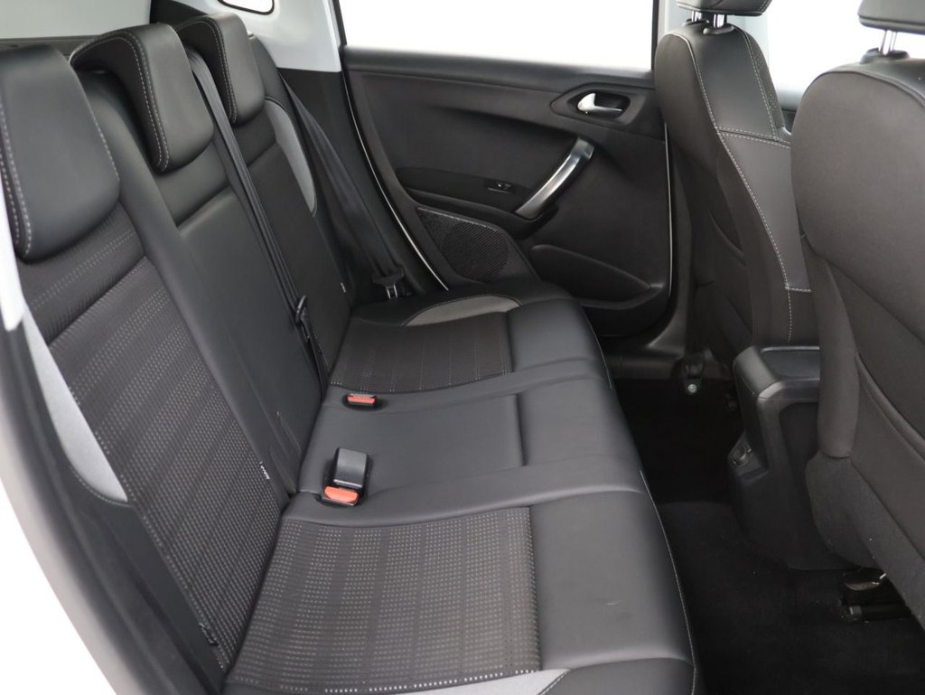 Used Peugeot 2008 2018 for sale - 76333303: Photo 17