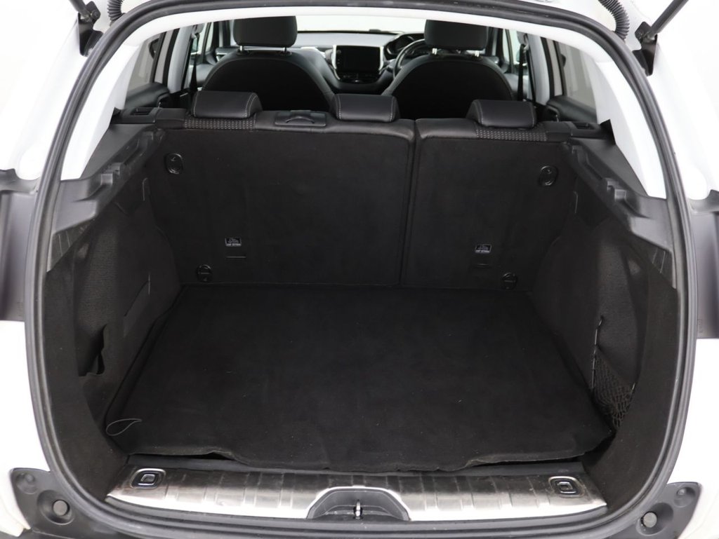 Used Peugeot 2008 2018 for sale - 76333303: Photo 26