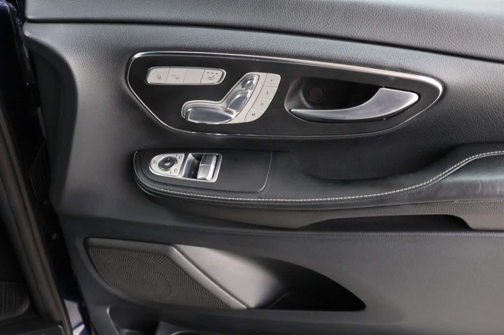 Used Mercedes-Benz V-Class 2017 for sale - 77422062: Photo 37