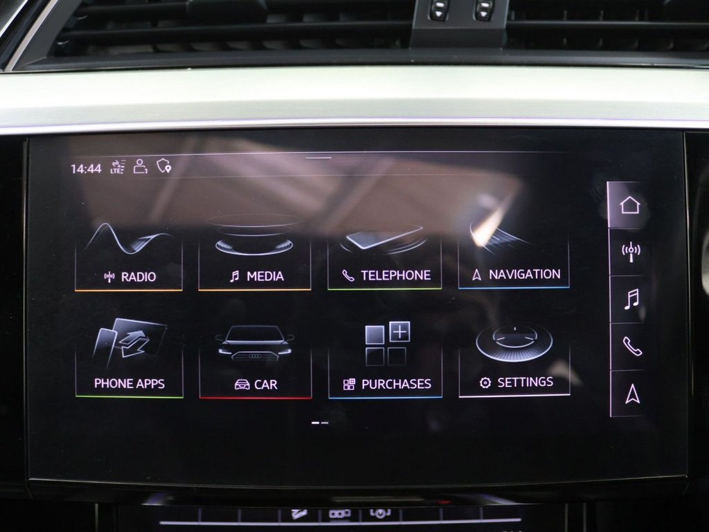 Used Audi e-tron 2020 for sale - 78124233: Photo 11