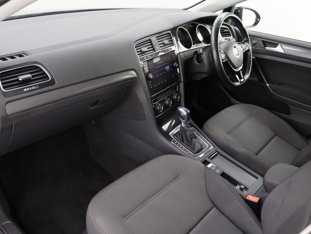 Used Volkswagen Golf 2019 for sale - 76080574: Photo 24