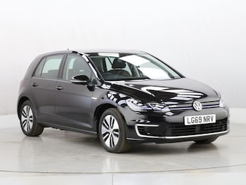 Used Volkswagen Golf 2019 for sale - 76080574: Photo 2