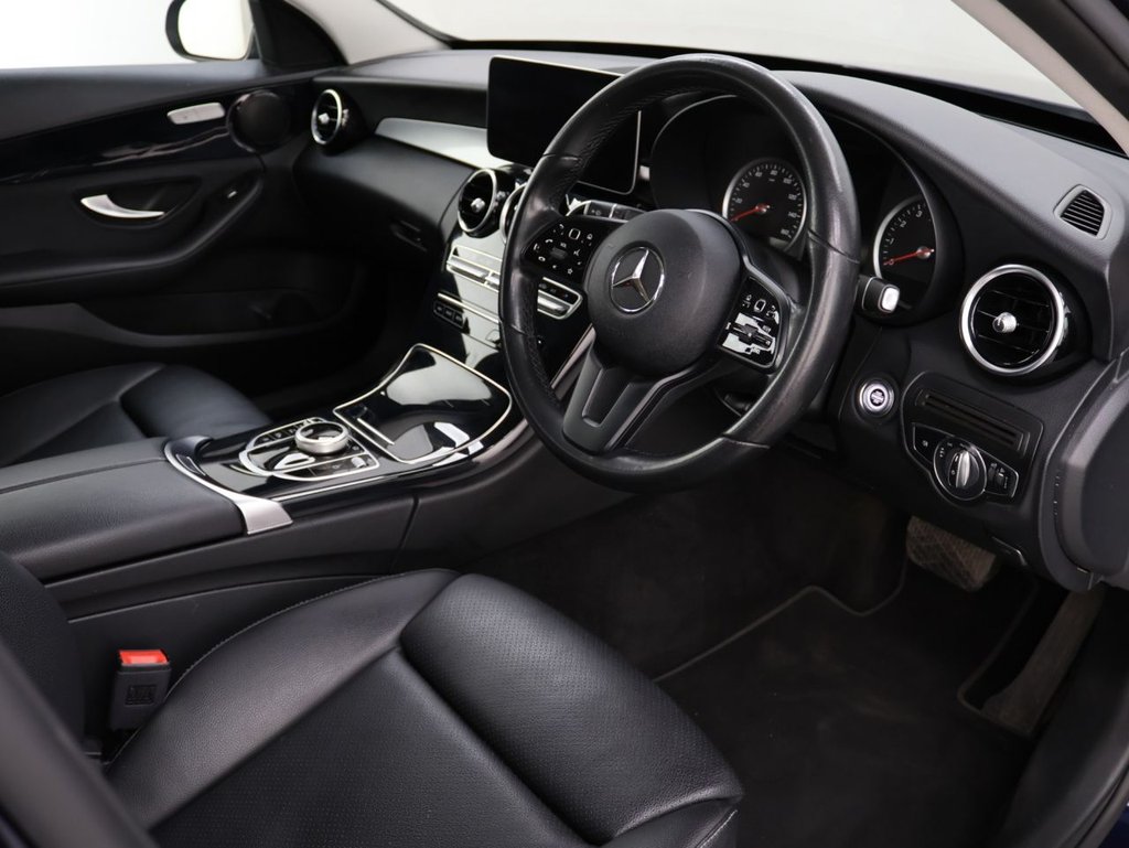 Used Mercedes-Benz C Class 2019 for sale - 76356377: Photo 10