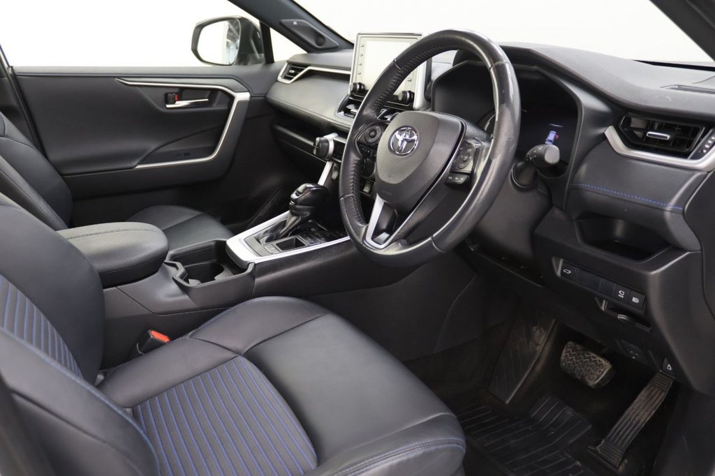 Used Toyota RAV4 2021 for sale - 77666885: Photo 12