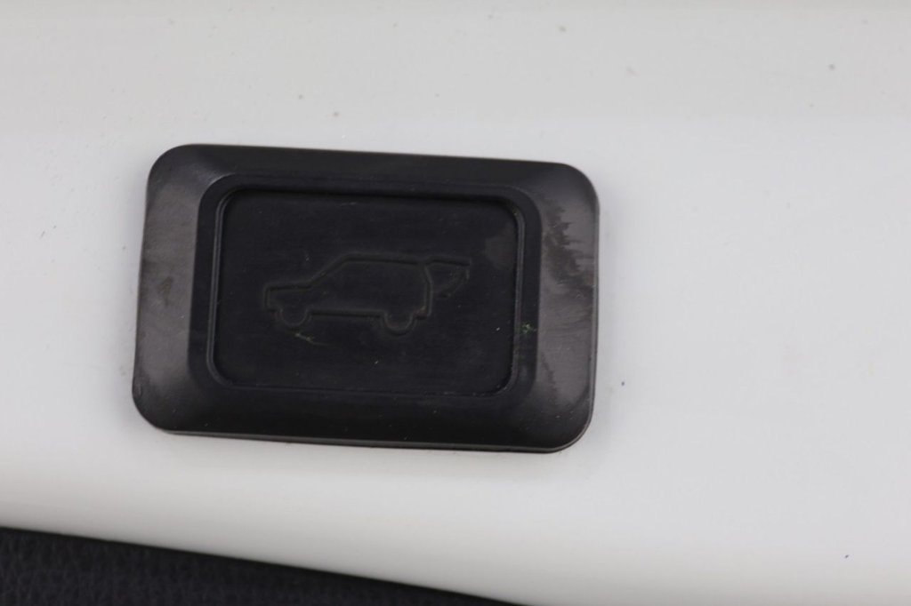 Used Toyota RAV4 2021 for sale - 77666885: Photo 28