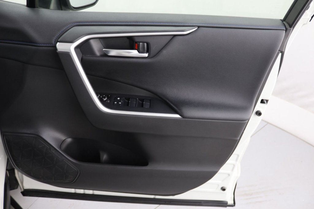 Used Toyota RAV4 2021 for sale - 77666885: Photo 29