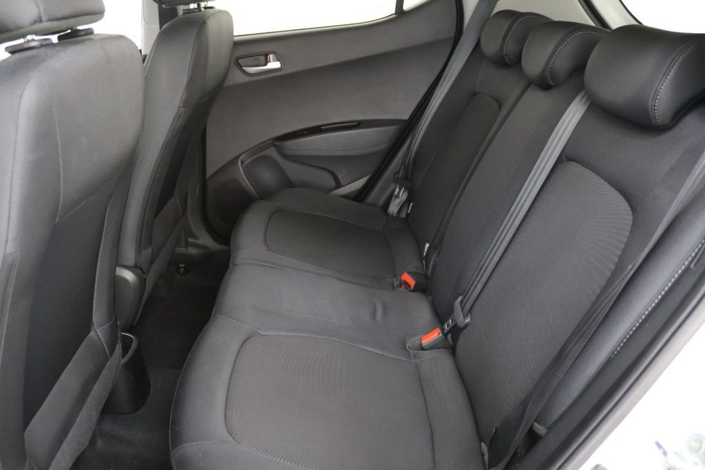 Used Hyundai i10 2018 for sale - 77498670: Photo 20