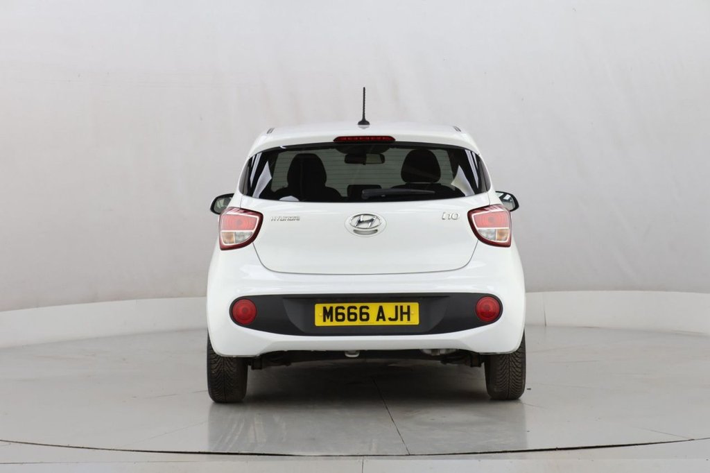 Used Hyundai i10 2018 for sale - 77498670: Photo 9