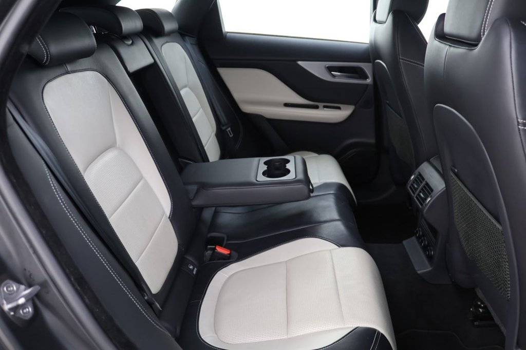 Used Jaguar F-Pace 2019 for sale - 76698414: Photo 17