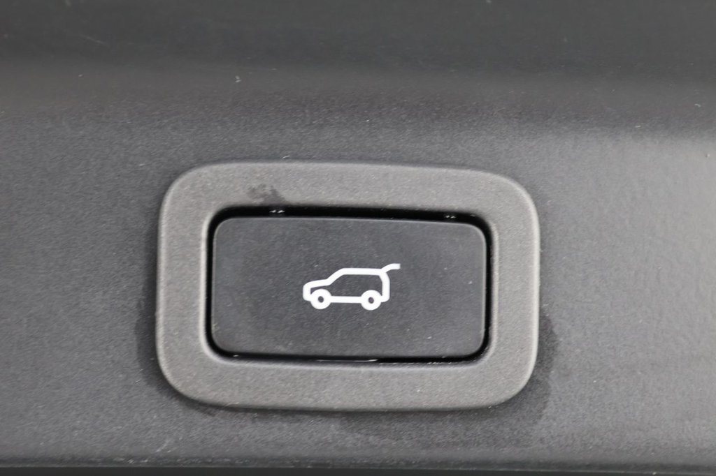 Used Jaguar F-Pace 2019 for sale - 76698414: Photo 26