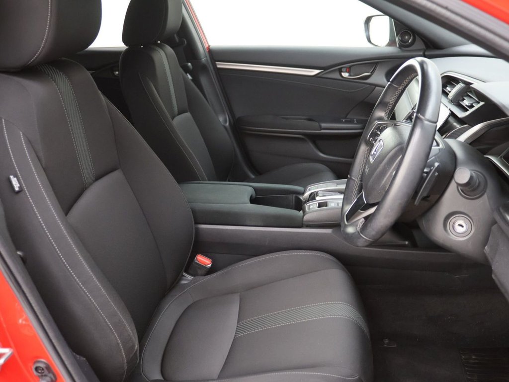 Used Honda Civic 2019 for sale - 77967100: Photo 12