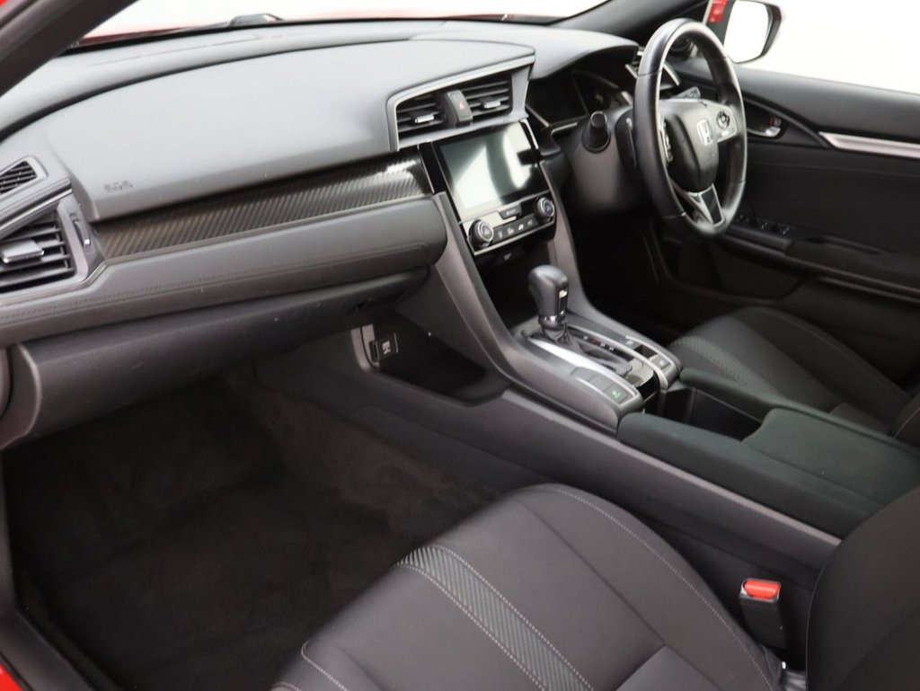 Used Honda Civic 2019 for sale - 77967100: Photo 23