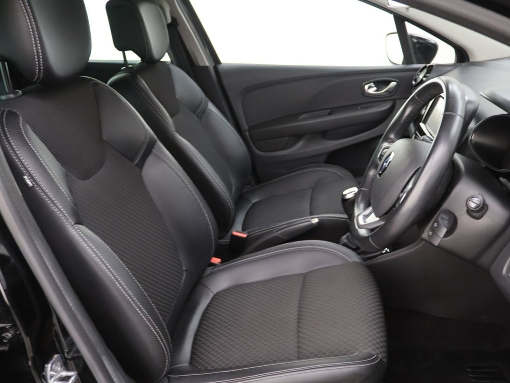 Used Renault Clio 2018 for sale - 78082320: Photo 12