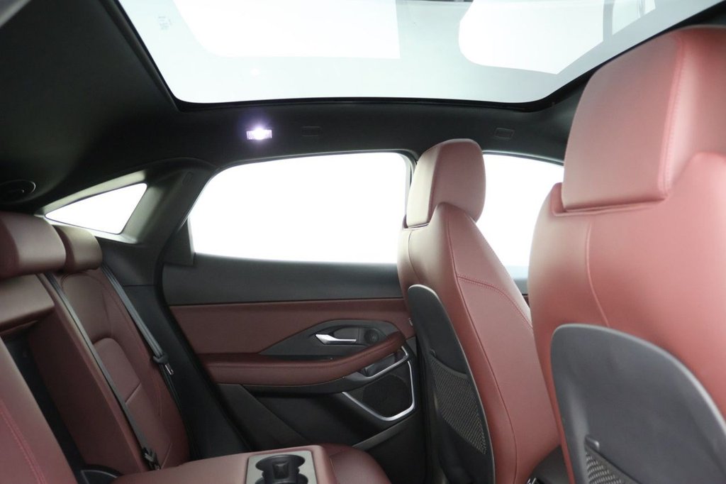 Used Jaguar E-Pace 2024 for sale - 76724298: Photo 2