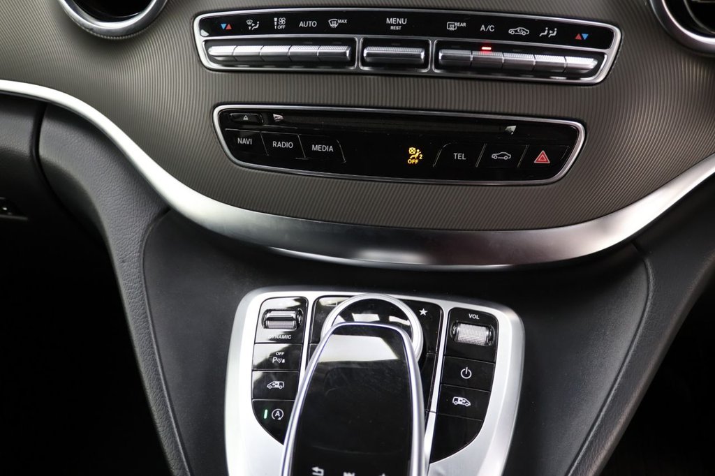 Used Mercedes-Benz V-Class 2017 for sale - 77383581: Photo 16