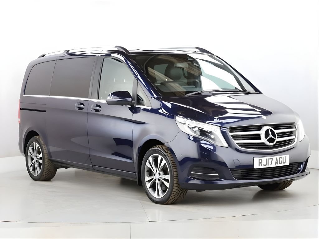 Used Mercedes-Benz V-Class 2017 for sale - 77383581: Photo 2