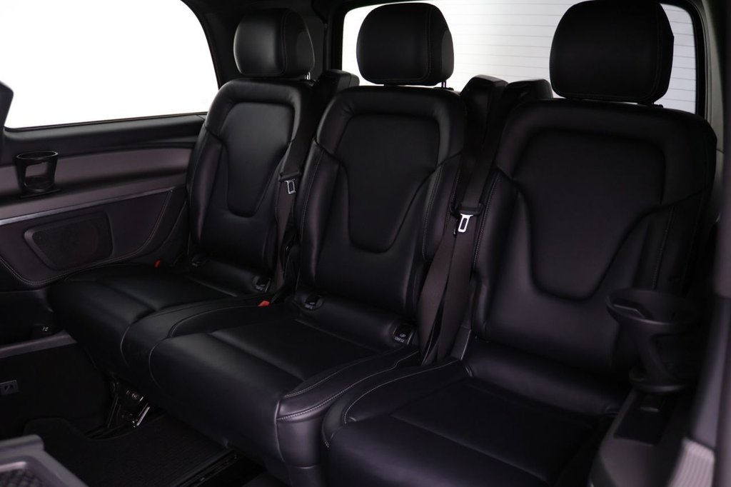 Used Mercedes-Benz V-Class 2017 for sale - 77383581: Photo 26