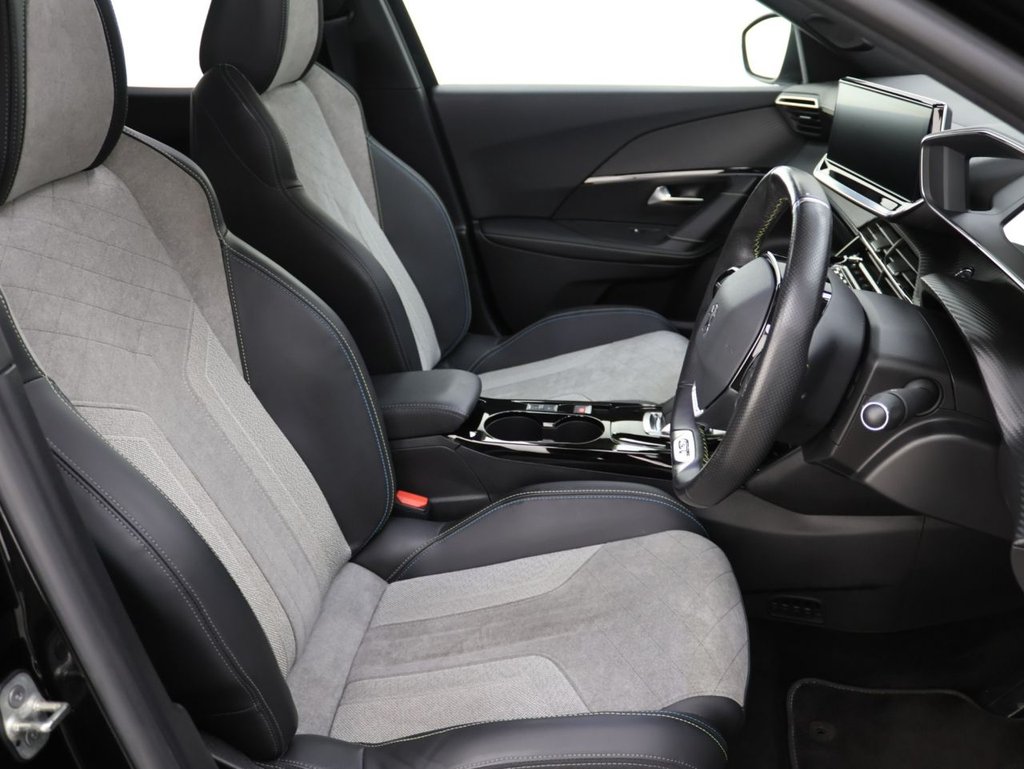Used Peugeot E-2008 2021 for sale - 76323014: Photo 12
