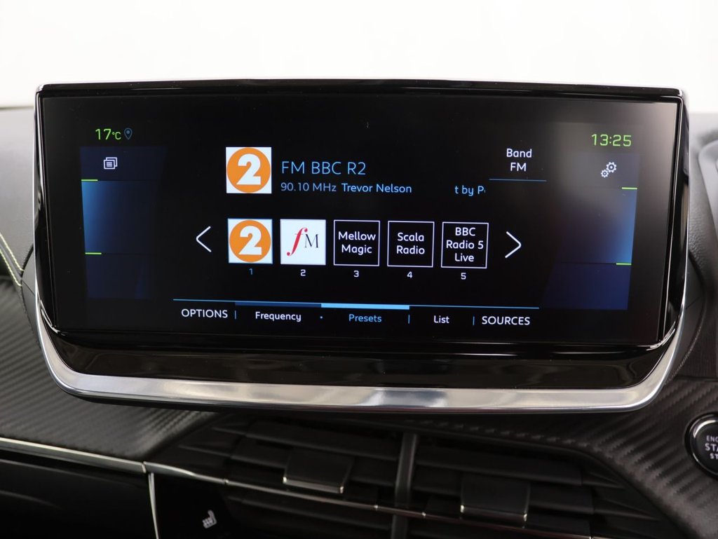 Used Peugeot E-2008 2021 for sale - 76323014: Photo 13