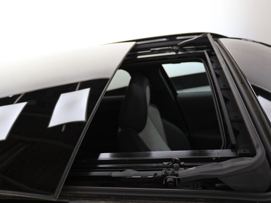 Used Peugeot E-2008 2021 for sale - 76323014: Photo 19