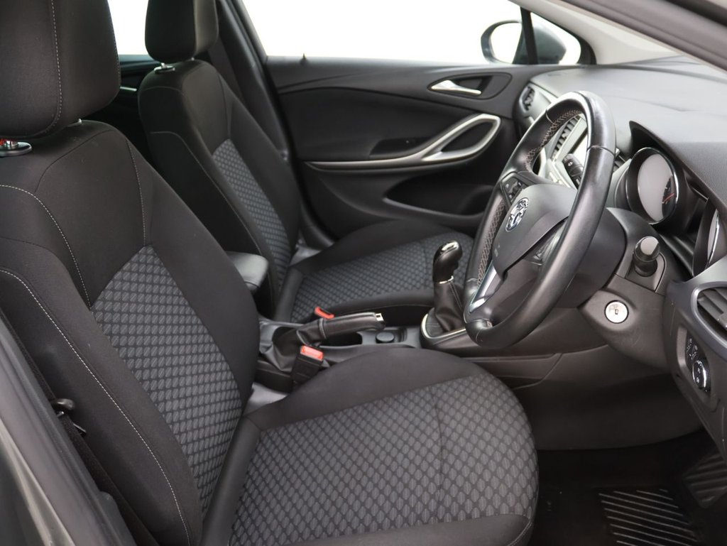 Used Vauxhall Astra 2018 for sale - 76248572: Photo 10