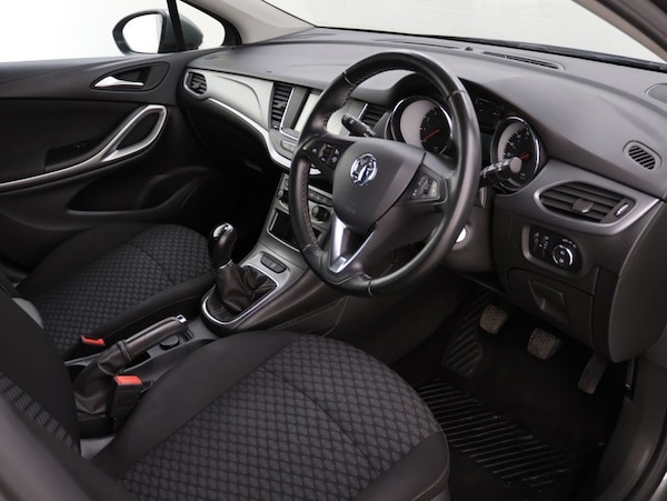 Used Vauxhall Astra 2018 for sale - 76248572: Photo 12