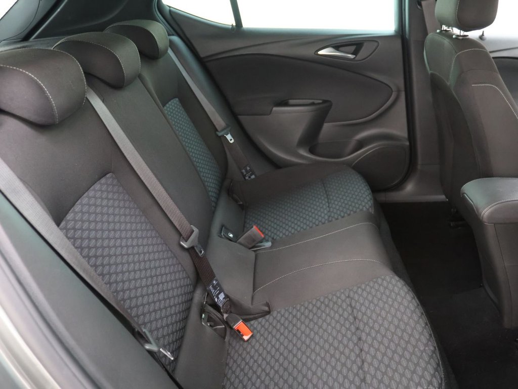 Used Vauxhall Astra 2018 for sale - 76248572: Photo 17