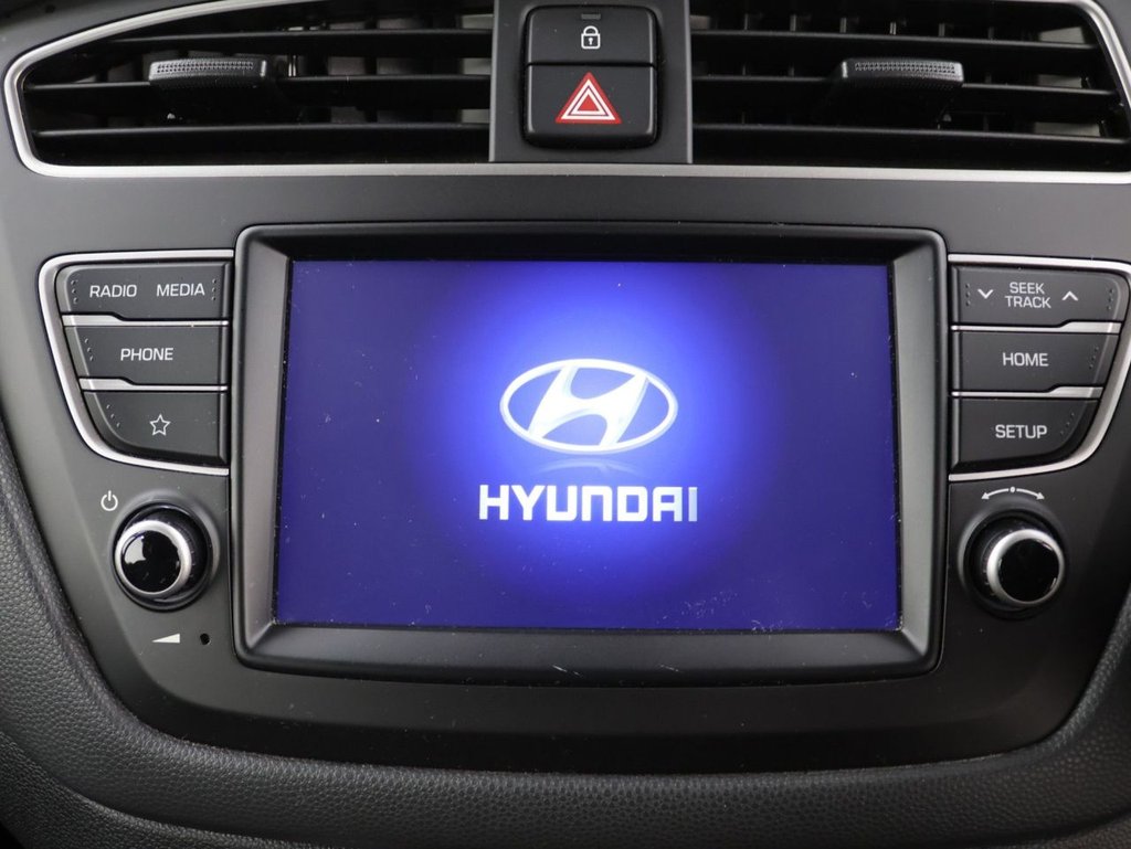 Used Hyundai i20 2018 for sale - 77991018: Photo 13