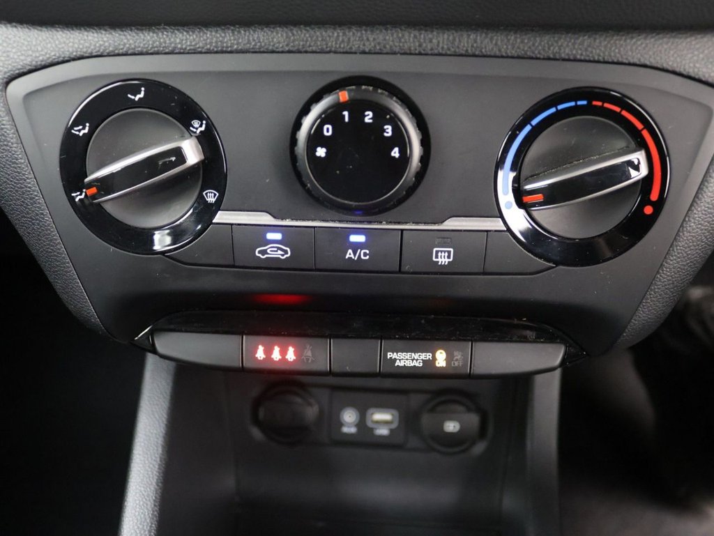 Used Hyundai i20 2018 for sale - 77991018: Photo 14