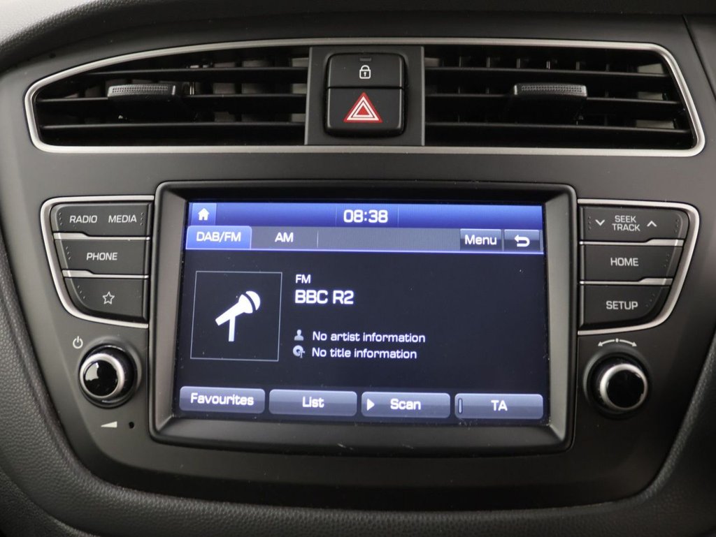 Used Hyundai i20 2018 for sale - 77991018: Photo 16