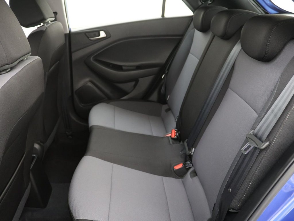 Used Hyundai i20 2018 for sale - 77991018: Photo 21