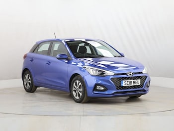 Used Hyundai i20 2018 for sale - 77991018: Photo