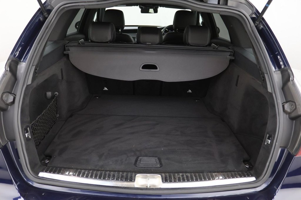 Used Mercedes-Benz C Class 2019 for sale - 78068962: Photo 25