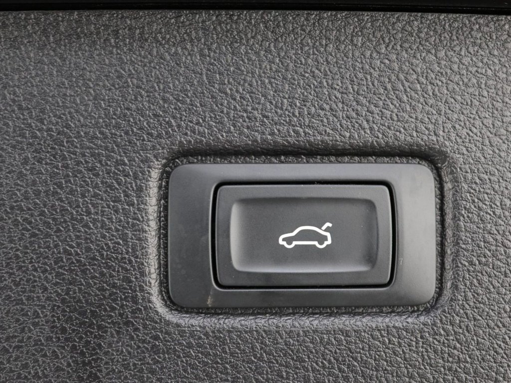 Used Audi Q7 2022 for sale - 76558567: Photo 37