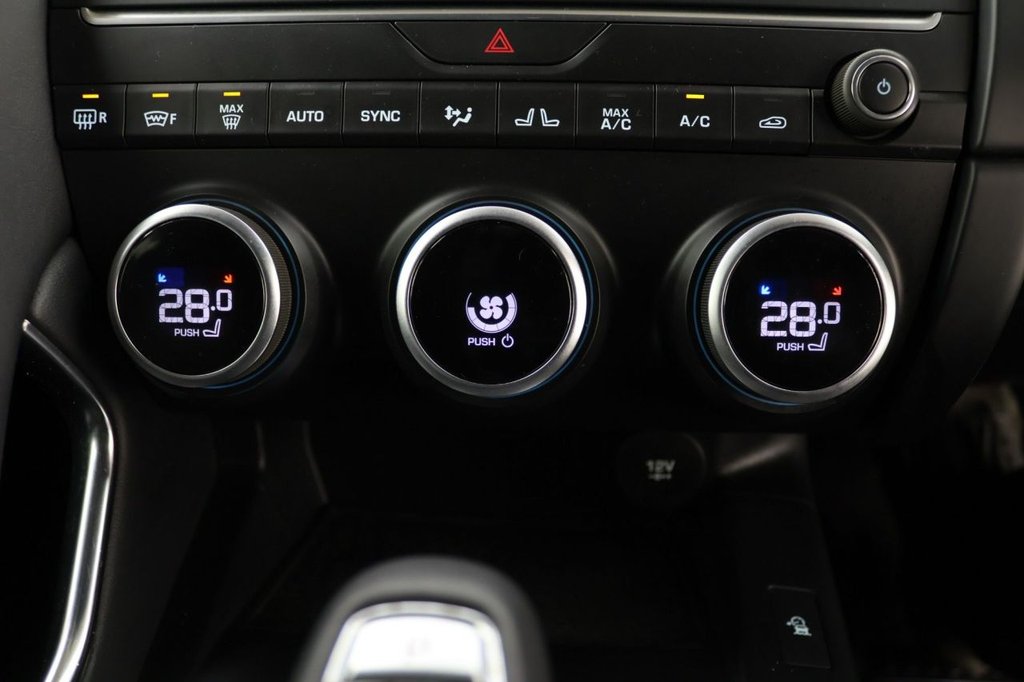 Used Jaguar E-Pace 2020 for sale - 77457586: Photo 17