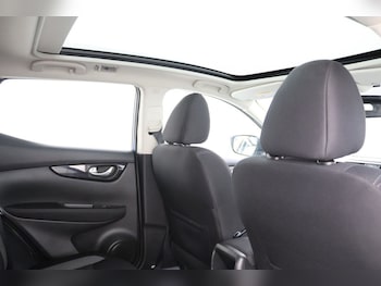 Used Nissan Qashqai 2017 for sale - 77088949: Photo