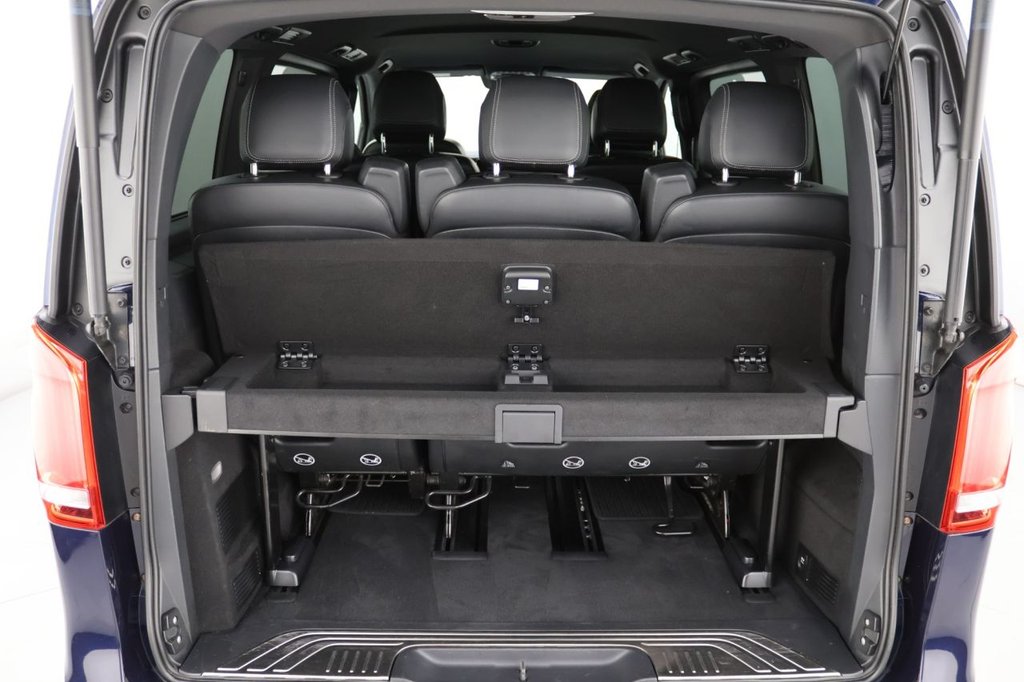 Used Mercedes-Benz V-Class 2017 for sale - 76039116: Photo 33