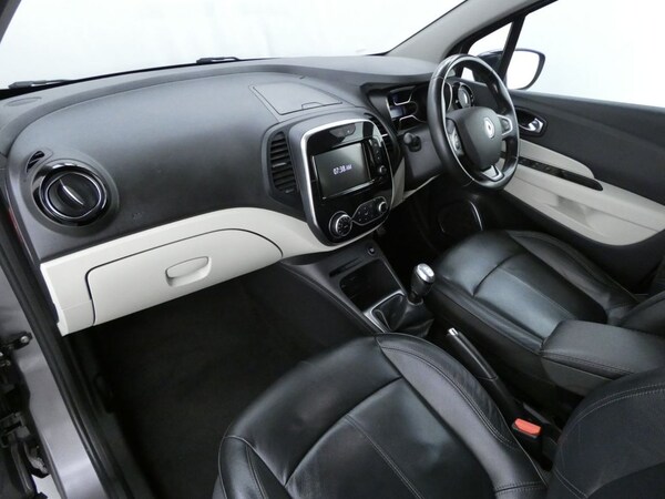 Used Renault Captur 2019 for sale - 74233100: Photo 27